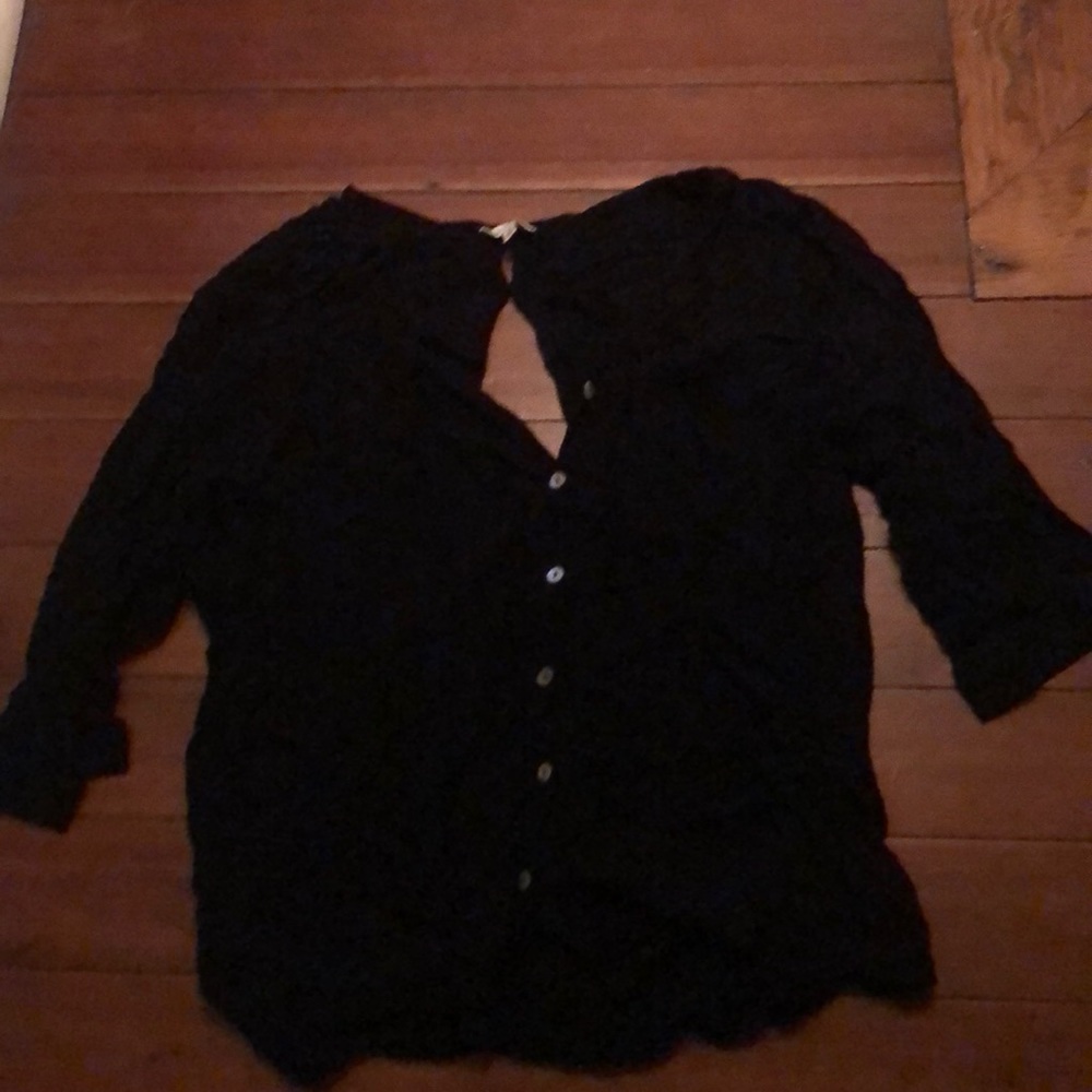 Button-down too with exposed back